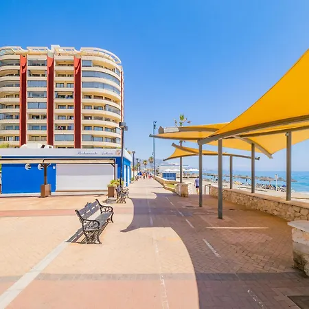 Cubo's Front Line Apartment Fuengirola