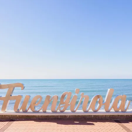 Apartment Cubo's Front Line Fuengirola