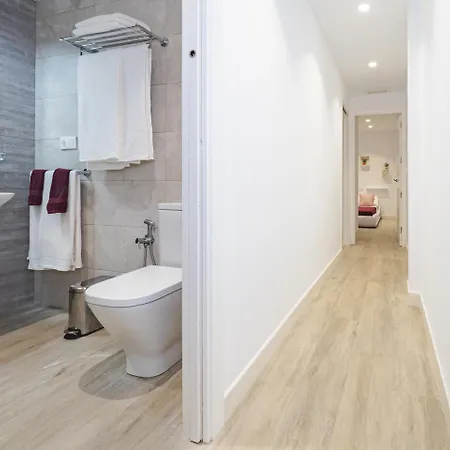 Apartment Cubo's Front Line *