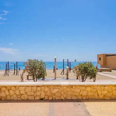 Apartment Cubo's Front Line Fuengirola
